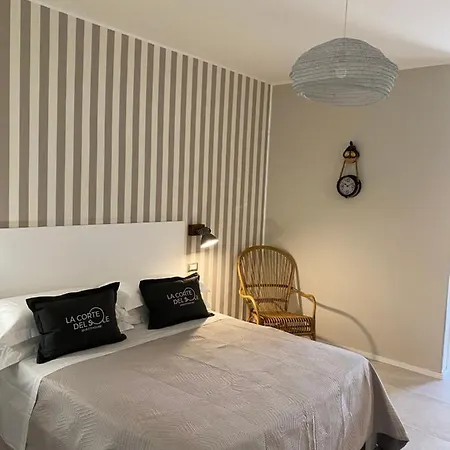 La Corte Del Sole B&B 비에스테