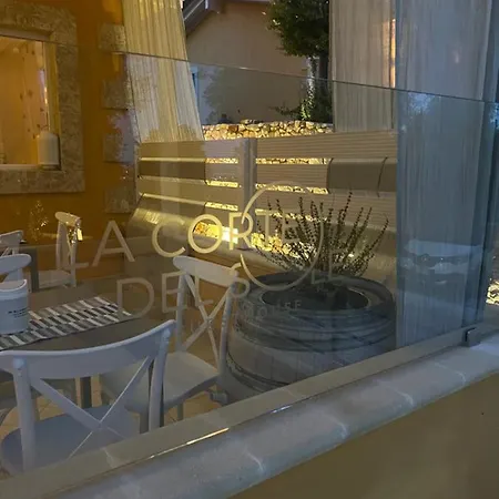 La Corte Del Sole فندق مبيت وإفطار