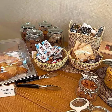 Frühstückspension La Corte Del Sole 4*