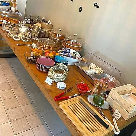 La Corte Del Sole Frühstückspension Vieste